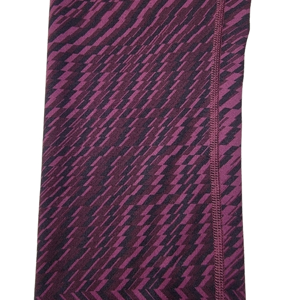 Lululemon Athletica woman's size 6 Shiftted Horizon red and grape color - Picture 8 of 11